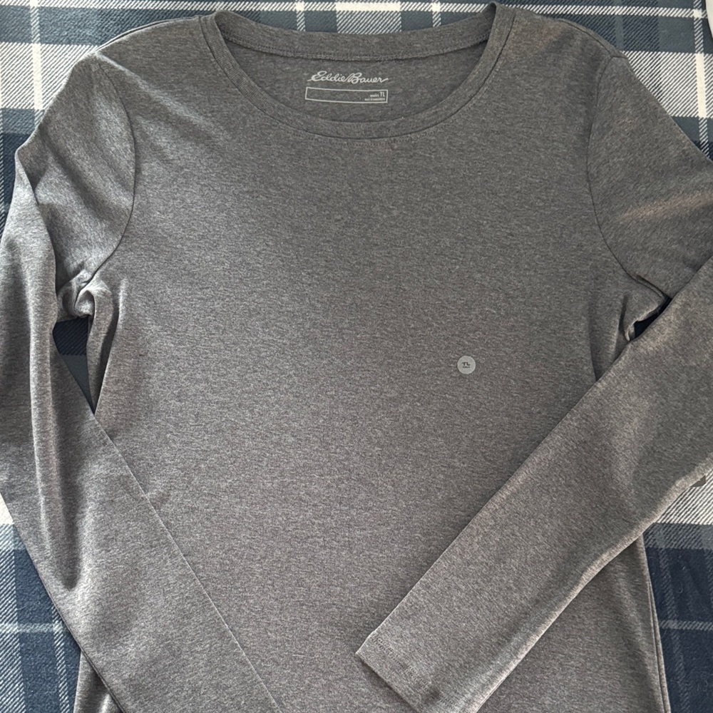 Eddie Bauer Classic Long Sleeve Tees - Black, Gray NWT, Olive Bundle of 3 - Picture 4 of 6